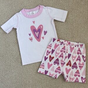 Hanna Andersson hearts short sleeve short jons organic pajama set, size 110 (5).